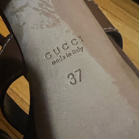 Gucci Horsebit Accent Brown Leather T-Strap Heeled Sandals - Picture 14 of 14